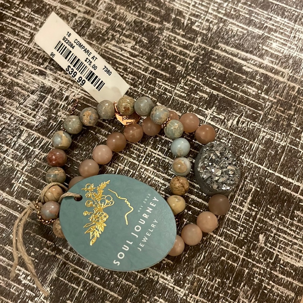 NWT Healing Gemstone Bracelet Opal